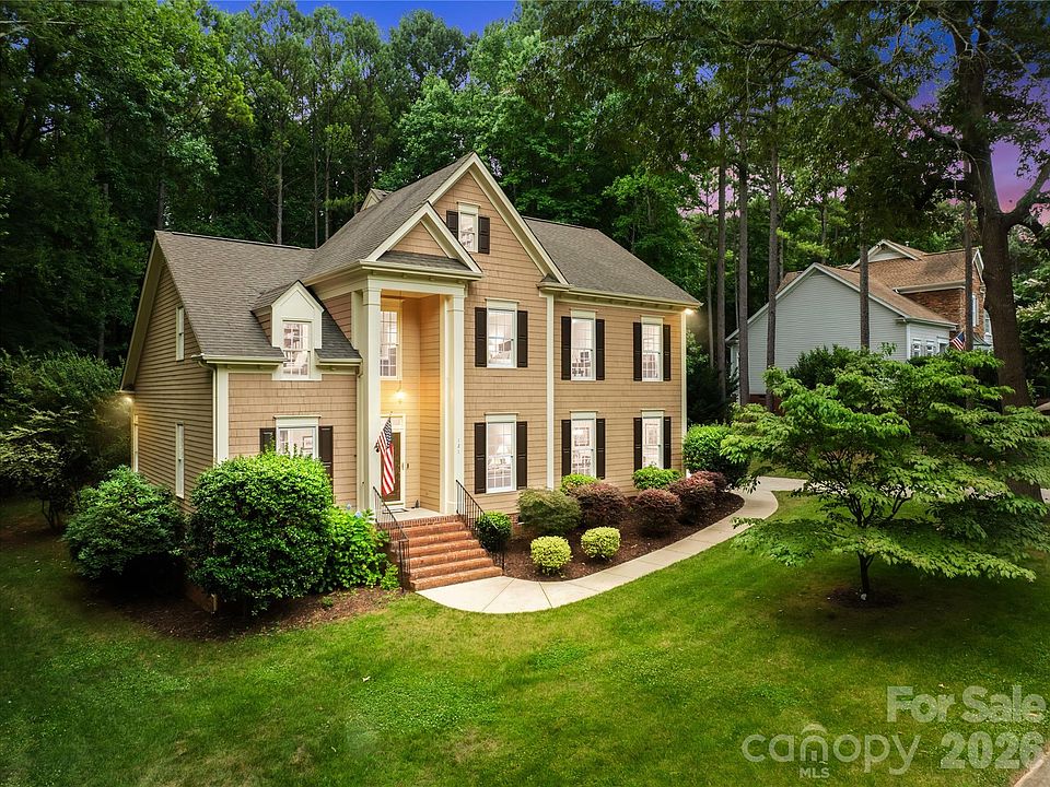 1st image of 121 Morrows Ridge Ln