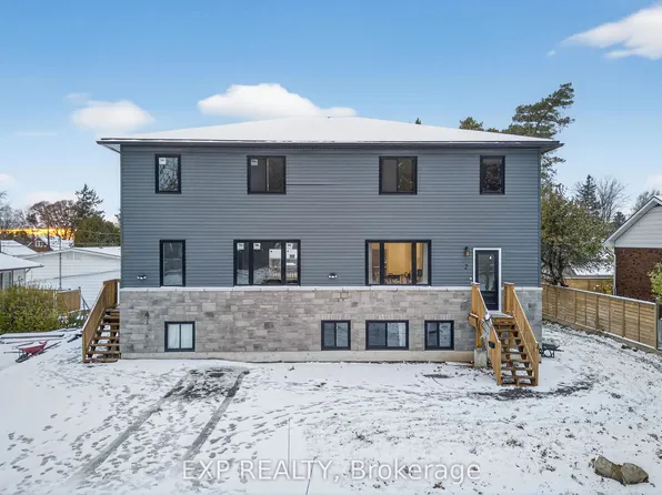 53 Lakeview Ave, Kingston, ON K7M 3T5