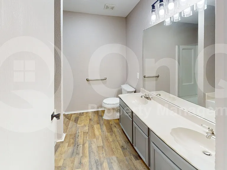 422 Blueberry Hill Ln — Photo 12