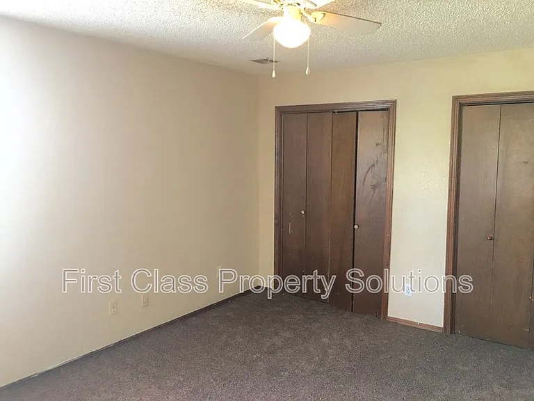 513 NW 114th St — Photo 12