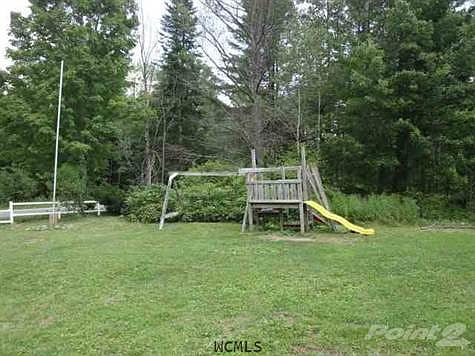 2nd image of 411 Igerna Rd
