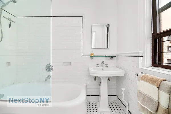 Sold by NextStopNY | media 5