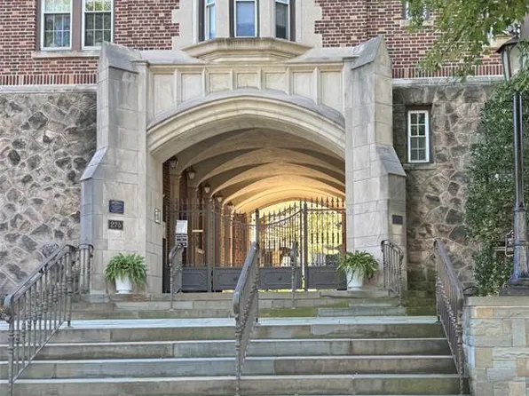 275 Engle St APT P4, Englewood, NJ 07631