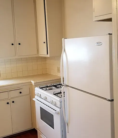 5763 Laurel Canyon Blvd #14 — Photo 3