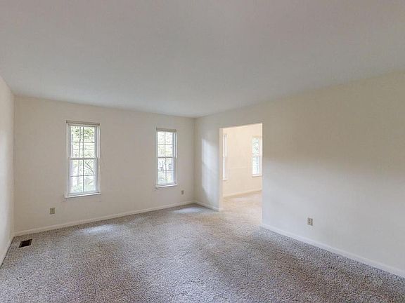 2nd image of 716 Sonne Dr