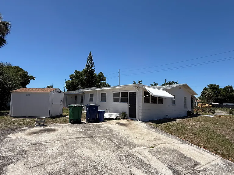 1502 W Grace St — Photo 5