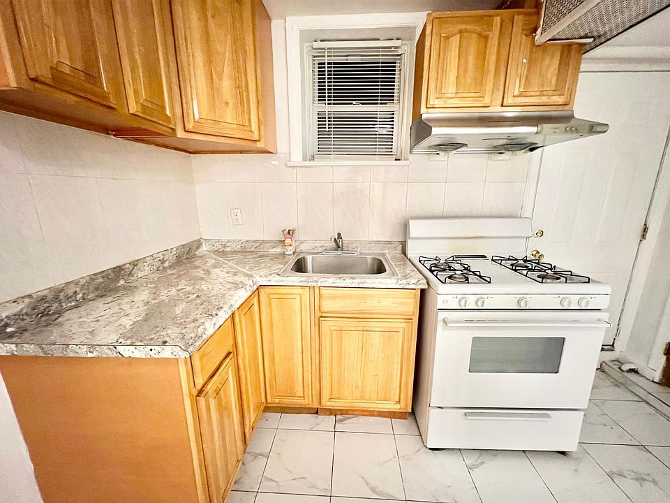1st image of 1844 E 29th St #B1