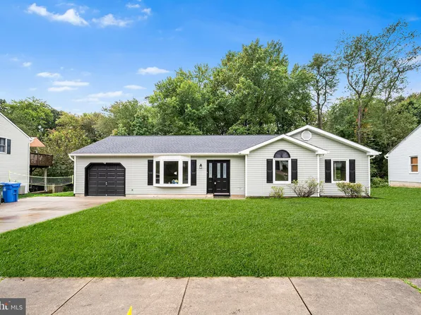 77 Autumn Ridge Dr, Glassboro, NJ 08028
