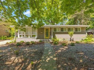 2710 Radcliffe Ave, Ann Arbor, MI 48104