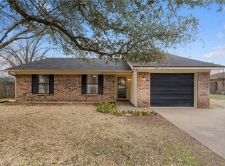 1908 Skylark Dr, Woodway, TX 76712