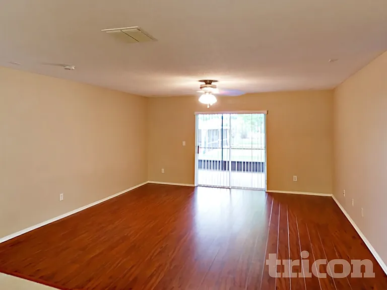 1078 Woodson Hammock Cir — Photo 3