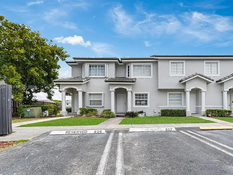 14207 SW 121st Pl — Photo 34