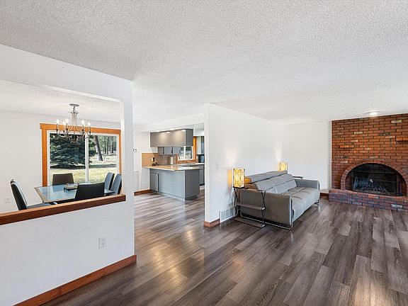 4th image of 27509 N Bear Lake Rd