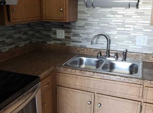 1407 N Main St APT 4A, Benton, IL 62812