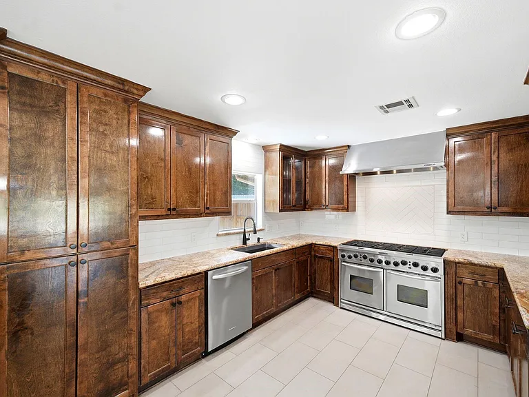 2602 Tannehill Dr — Photo 17
