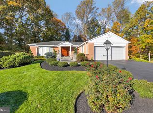 6006 Mineola Ct, Springfield, VA 22152