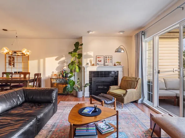 1868 E 11th Ave #306, Vancouver, BC V5N 1Z1