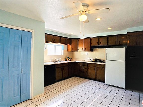3rd image of 2754 Glenview Ave