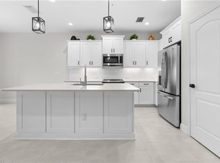 6947 Avalon Cir #1907, Naples, FL 34112