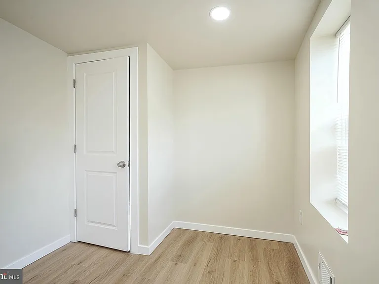 1830 Filmore St — Photo 15