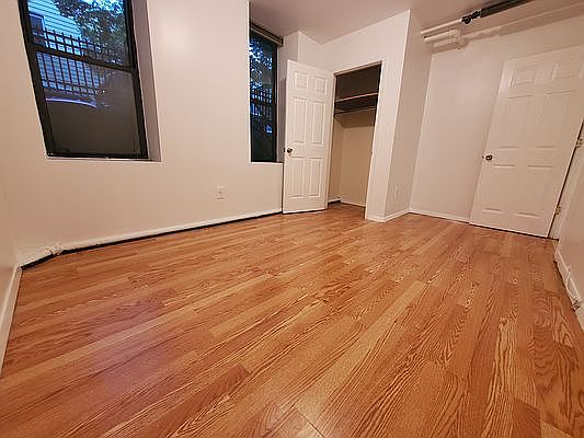 4th image of 31 Diamond St #B