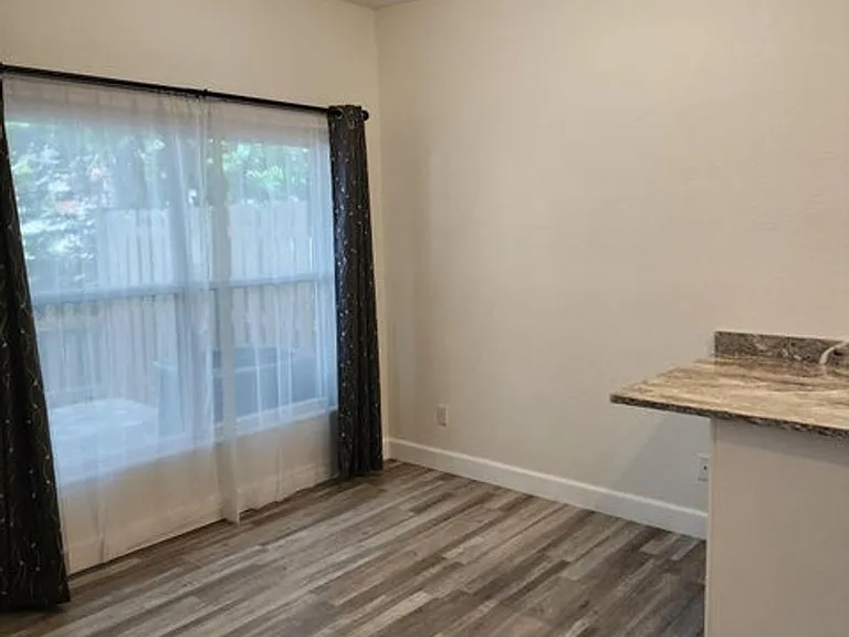 7958 Evelyn Ct — Photo 6