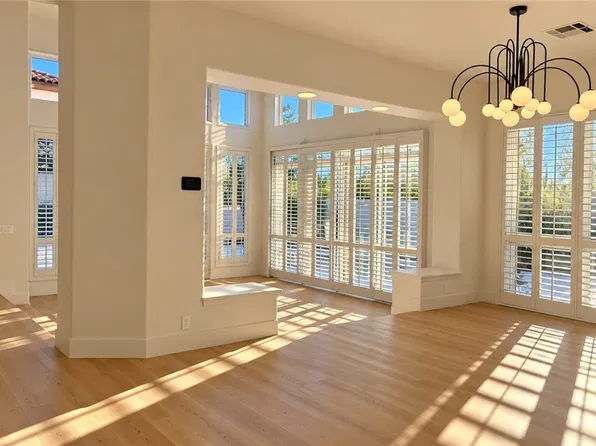 8244 Horseshoe Bend Ln, Las Vegas, NV 89113