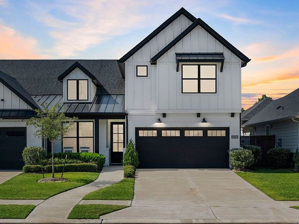 10126 Water Harbor Dr