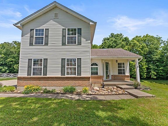 2nd image of 3912 Pebble Creek Ln