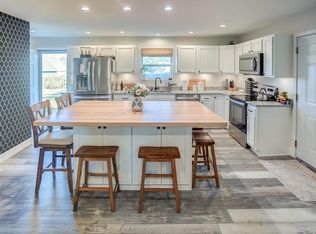 6827 Middlegate Ln, Glen Carbon, IL