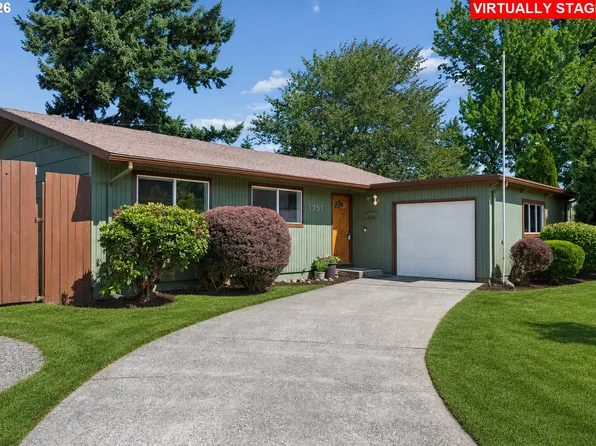 12513 NE Russell St, Portland, OR 97230