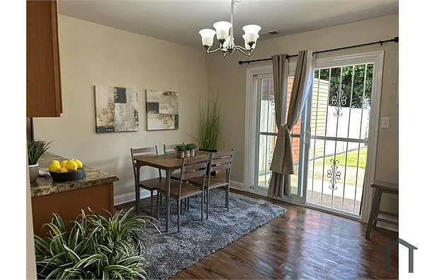Building Photo - 302 Leatherhead Ct