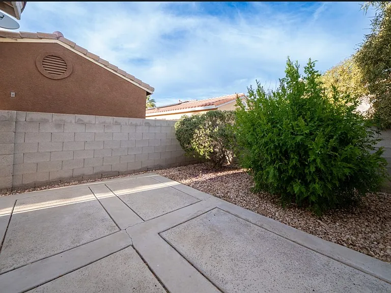 984 Country Skies Ave — Photo 22