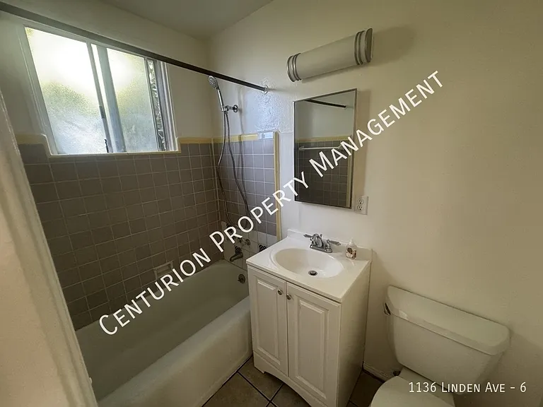 1136 Linden Ave #6 — Photo 4