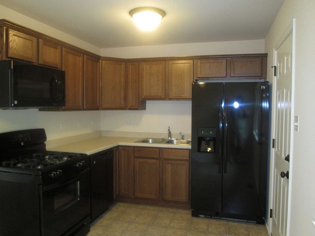 2nd image of 4146 Arlington Dr