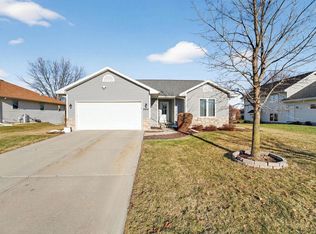 680 Stonehaven Drive, Sun Prairie, WI 53590