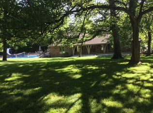 2780 W Shag Bark Ct, Columbia, MO 65203