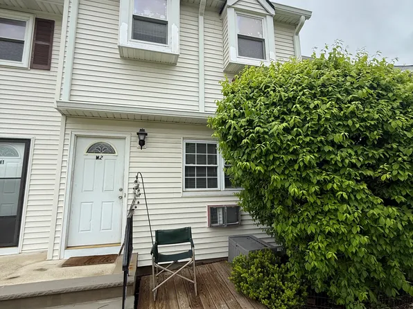 322 Richard Mine Rd APT W2, Wharton, NJ 07885