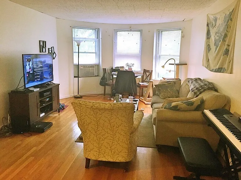 198 Saint Paul St #4 — Photo 2