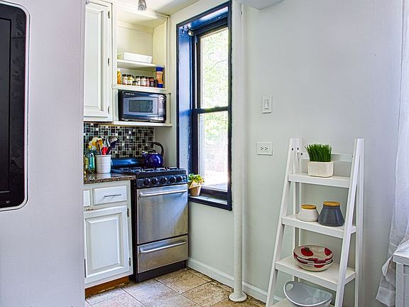 4th image of 342 E 53rd St APT 1C