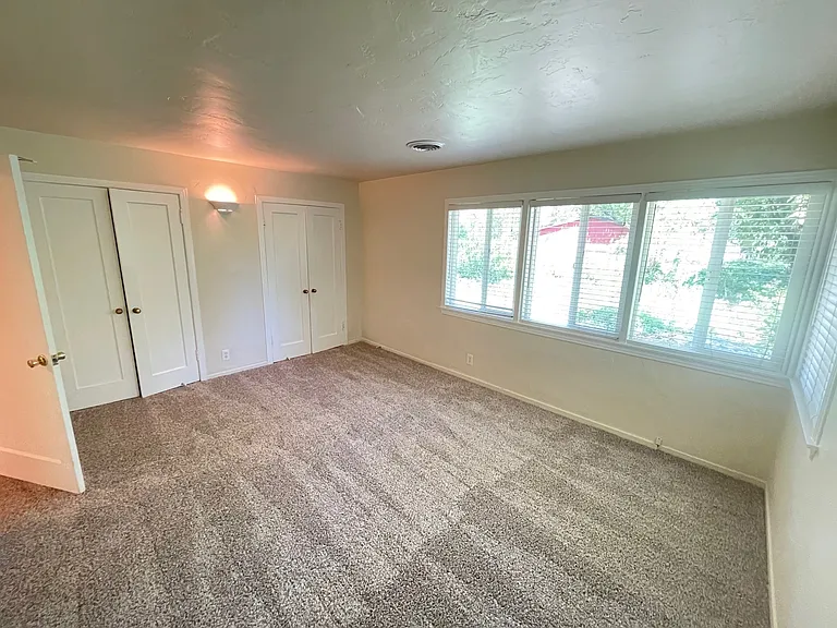 7077 Pine Gate Way — Photo 18