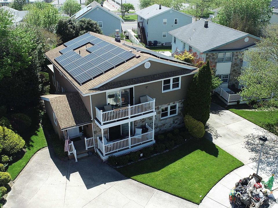 1st image of 413-415 Berkshire Dr