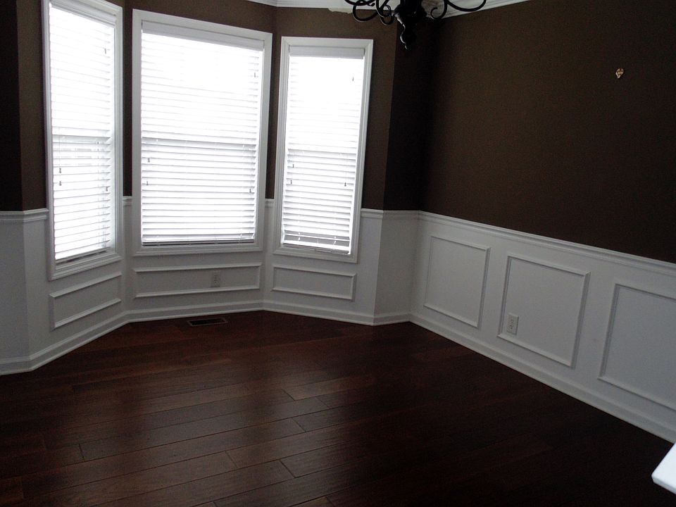 Formal dining