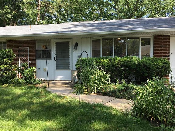 2nd image of 593B Lake Point Dr