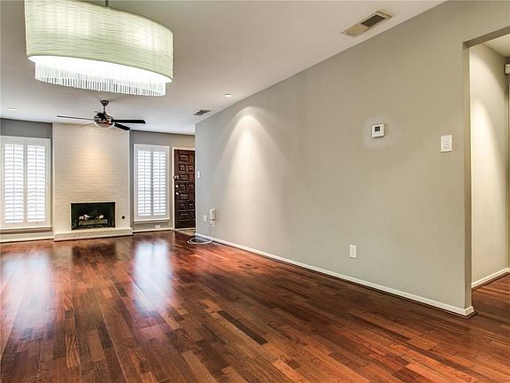 2nd image of 7504 Highmont St