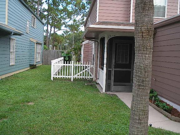 4th image of 1316 Strawberry Ln
