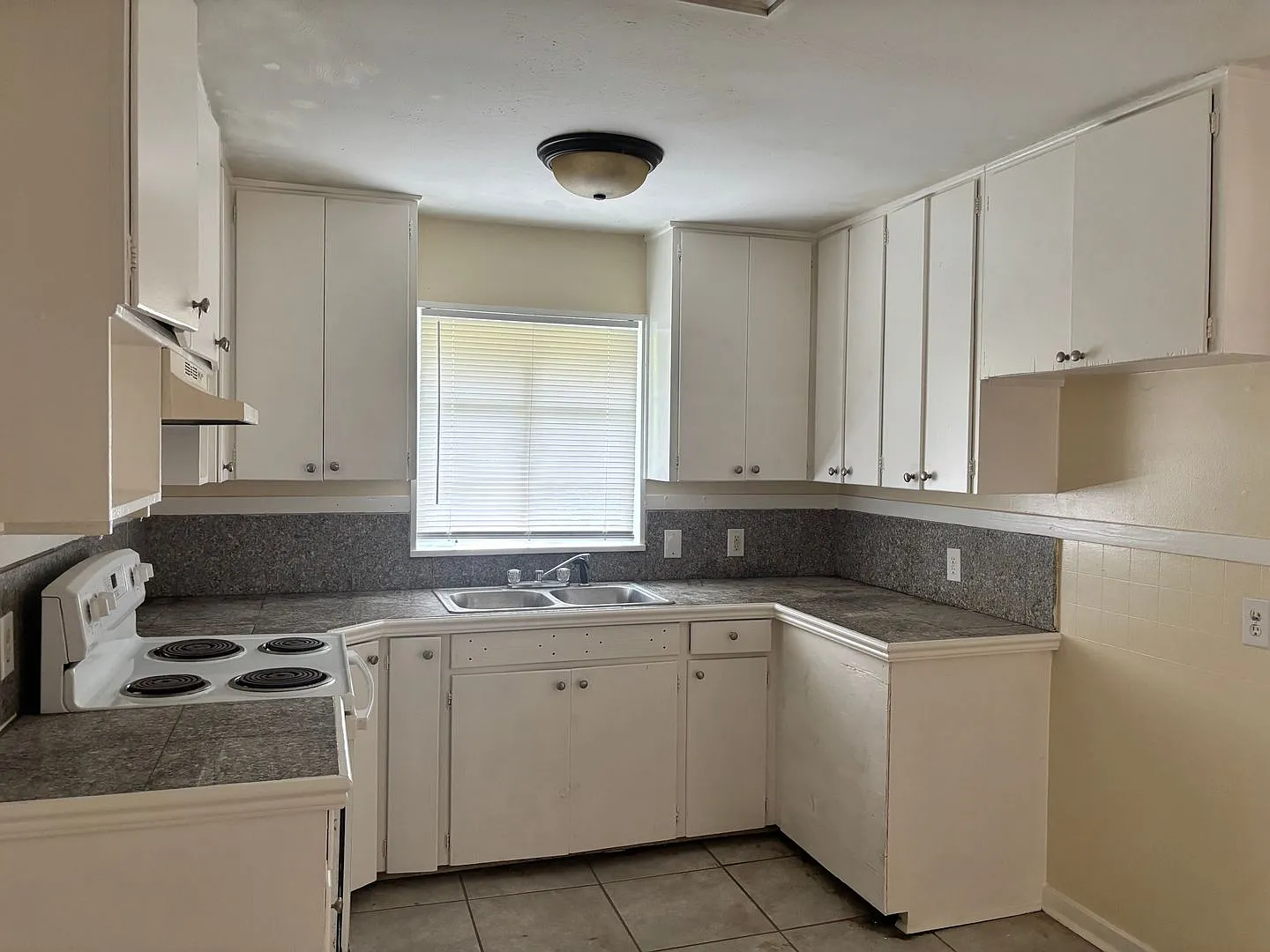 237 Sykes rd Jackson, MS 39212 — Photo 2