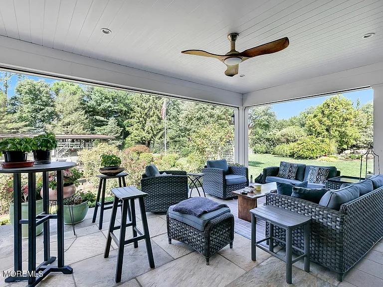 22 Oakes Rd — Photo 39