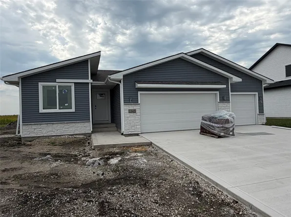 1345 Cedar St, Waukee, IA 50263