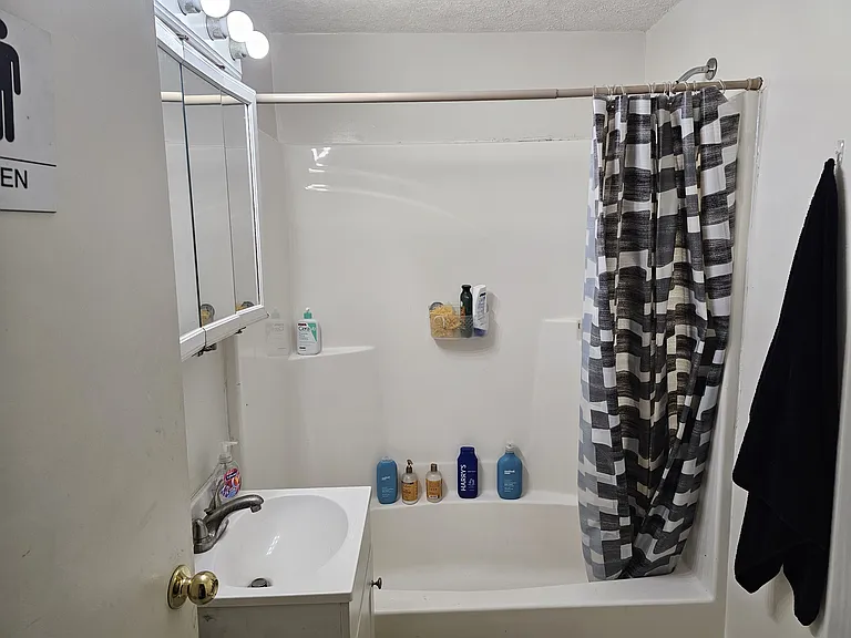 318 E Smith Ave — Photo 13